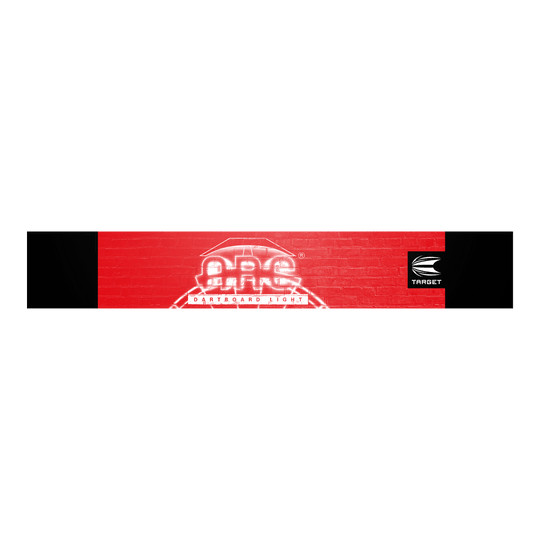 Target ARC V2 Dartboard Lighting Das Bild zeigt die Verpackung der "Target ARC V2 Dartboard Beleuchtung". Auf rotem Hintergrund ist das ARC-Logo und das Target-Logo sichtbar.