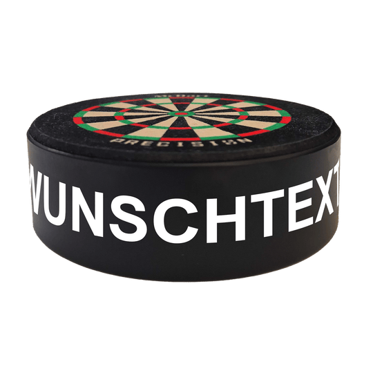 McDart Precision Mini Dartboard with custom text Dieses Bild zeigt ein Produktbild mit dem Dateinamen 765_McDart_Mini_Precision_Dartboard_Darthalter_2_Arial. Das genaue Produkt ist nicht angegeben.