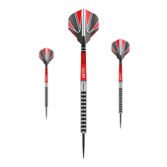 Red Dragon Javelin Black Steel Darts Das Bild zeigt drei "Red Dragon Javelin Black Steeldarts" mit roten, schwarzen und silbernen Akzenten. Die Dartpfeile haben markante Flügel und eine geriffelte Griffzone.