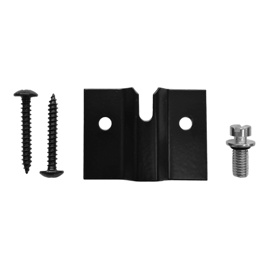 Das Bild zeigt das Winmau Blade X Fixing Set Wandbefestigung. Es ist ein Set zur Befestigung eines Dartboards an der Wand.