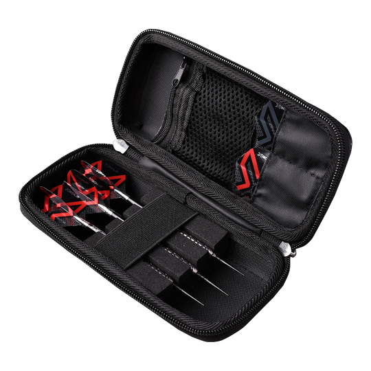 Winmau Blade X Armor G1 dart wallet Hier ist das Winmau Blade X Armor G1 Dartwallet abgebildet. Dieses Dartwallet dient zur sicheren Aufbewahrung von Dartzubehör.