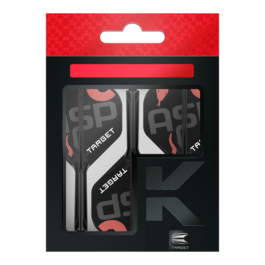 Auf dem Bild ist eine Verpackung mit Dart-Flights und Schäften der Marke Target zu sehen. Die Verpackung ist überwiegend schwarz mit roten und weißen Akzenten gestaltet.