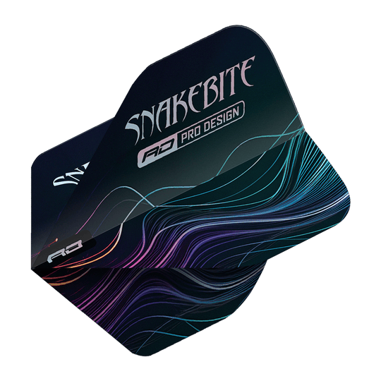 Auf dem Bild sind Dartflights des Modells "Red Dragon Hardcore Peter Wright Multi No2 Standard Flights" zu sehen. Sie sind dunkel gestaltet und tragen die Aufschrift "Snakebite" mit farbigen Linien im Hintergrund.