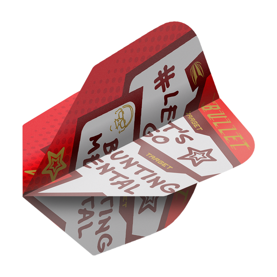 Das Bild zeigt ein Set von Target Pro Ultra Stephen Bunting Mental No6 Flights für Dartpfeile. Die Flights sind rot-weiß gestaltet und mit motivierenden Sprüchen und Sternen verziert.