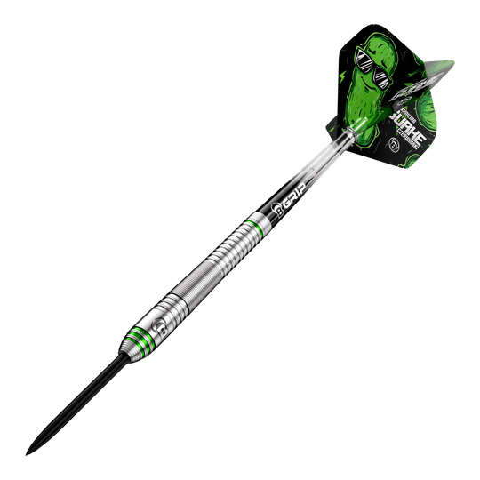 Bulls Max Czerwinski Gurke Steeldarts mit 23 Gramm Gewicht. Die Abbildung präsentiert das Produkt aus einem anderen Blickwinkel.