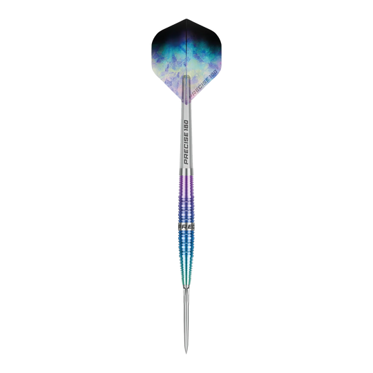 Abgebildet ist ein einzelner Precise 180 Northern Lights Steeldart. Der Dartpfeil hebt sich klar vom Hintergrund ab.