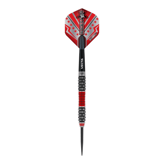 Winmau Joe Cullen Rockstar Series RS1 steel darts Das Bild zeigt einen Winmau Joe Cullen Rockstar Series RS1 Steeldartpfeil. Der Pfeil ist überwiegend schwarz mit roten und silbernen Akzenten sowie einem auffälligen "Rockstar"-Aufdruck auf dem Flight.