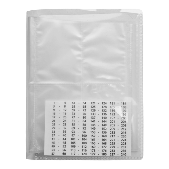Panini blank collector's binder Der Panini Blanko Sammelordner ist zu sehen. Er eignet sich zum Sammeln und Aufbewahren von Panini-Stickern.