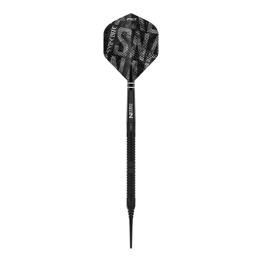 Red Dragon Peter Wright Snakebite Black Mamba Soft Darts - 20g Red Dragon Peter Wright Snakebite Black Mamba Softdarts - 20g. Abgebildet ist ein Detail des Softdarts-Designs in Schwarz.