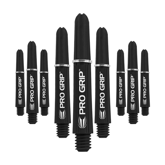 Target Pro Grip Shafts - 3 Sets - Black Das Bild zeigt neun schwarze Dartschäfte mit der Aufschrift "PRO GRIP". Die Schäfte sind in drei 3er-Sets nebeneinander angeordnet.