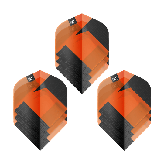 Target Pro Ultra TAG Orange No2 Standard Flights - 3 sets Das Bild zeigt drei Sets der Target Pro Ultra TAG Orange No2 Standard Flights. Die Flights sind in den Farben Orange und Schwarz gestaltet und haben ein geometrisches Muster.