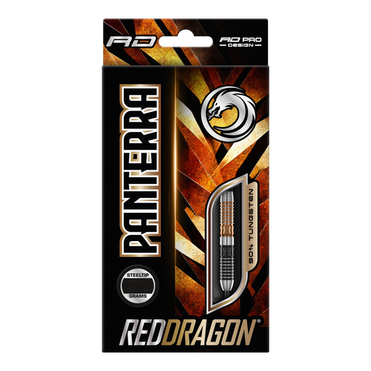 Red Dragon Panterra steel darts Die Abbildung zeigt die Verpackung der "Red Dragon Panterra Steeldarts". Das Design ist auffällig mit goldenen und schwarzen Farben gestaltet und hebt den Dart mit 90% Tungsten-Anteil hervor.