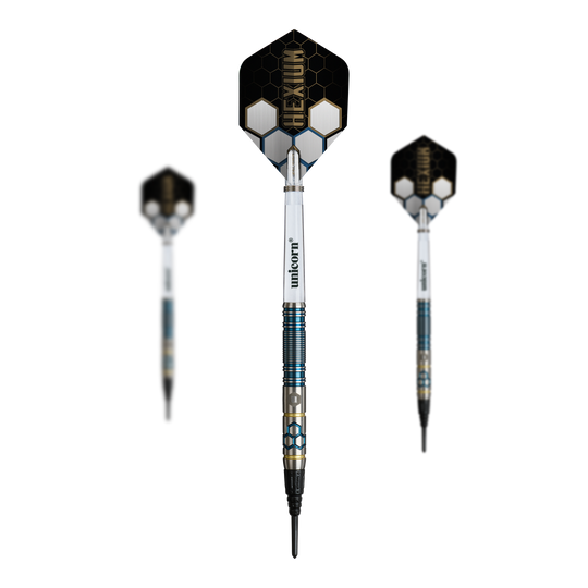 Unicorn Hexium Style 02 Blue & Gold Soft Darts - 21g Das Bild zeigt die Unicorn Hexium Style 02 Blue & Gold Softdarts - 21g als Set. Die Softdarts wirken hochwertig und zweifarbig.