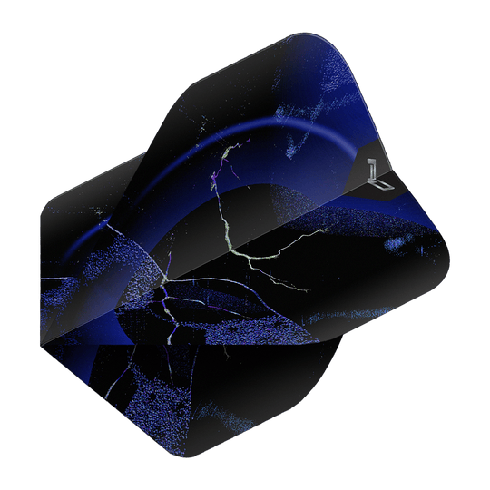 Abgebildet sind Red Dragon Hardcore Premium Amp Premium No2 Standard Flights. Die Flights sind speziell für Dartspieler entwickelt.