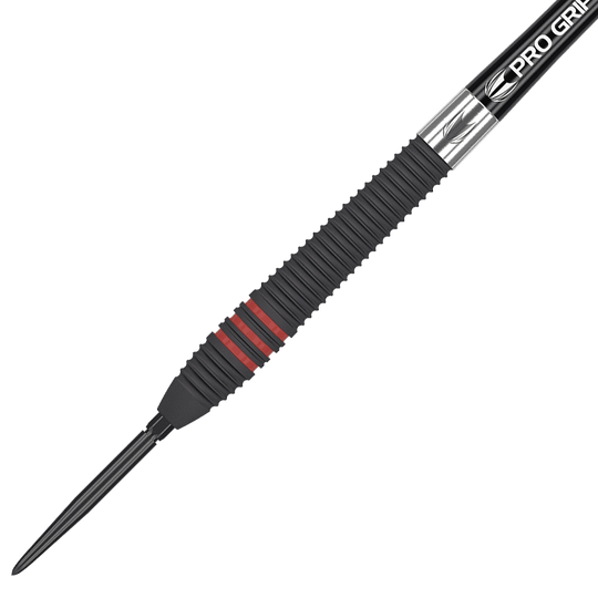 190216_Target_Nathan_Aspinall_Black_Swiss_Point_Steeldarts_2 Das Bild zeigt einen schwarzen Steeldartpfeil mit roten Ringen am Griff. Auf dem Schaft steht "Pro Grip" geschrieben.