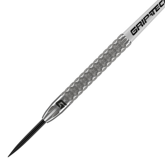 GOAT Fairway V2 Tungsten Steel Darts Dies ist ein GOAT Fairway V2 Tungsten Steeldart. Er hat eine silberne, strukturierte Oberfläche mit dem Schriftzug "GRIPTEC" auf dem Schaft.
